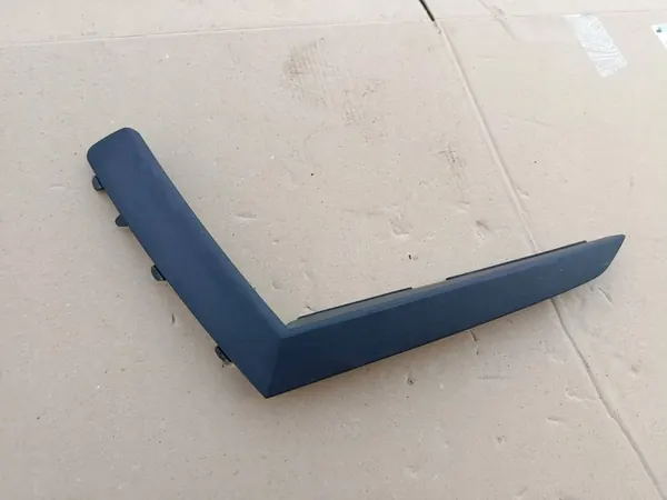 Skoda Octavia Mk4 Moldura de para-choque dianteiro esquerda 5E3807833 image 4