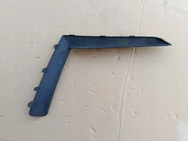 Skoda Octavia Mk4 Moldura de para-choque dianteiro esquerda 5E3807833 image 5