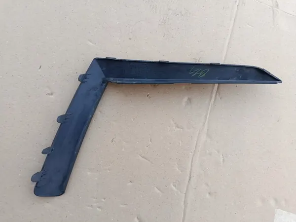 Skoda Octavia Mk4 Moldura de para-choque dianteiro esquerda 5E3807833 image 6