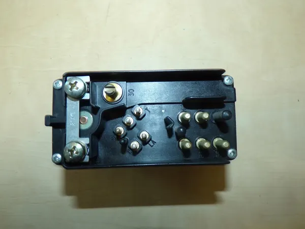 VW LT TDI Sytytystulpparele 2D0911253 image 3