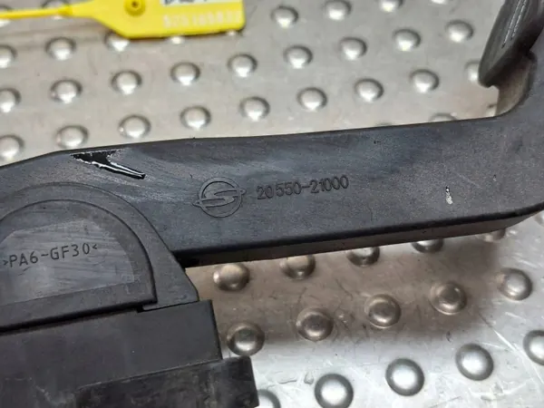 Potentiomètre de pédale d'accélérateur S25165832 SsangYong image 5