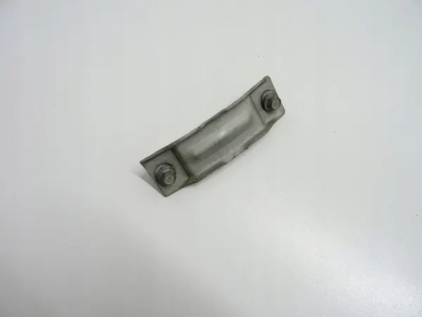 OEM 10280659 Tornillos Abrazadera Muelle Delantera - Usado image 2