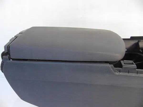 Apoio de Braço Peugeot 3008 OEM 326266 - Peça Usada image 4