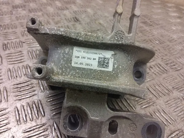 Moottorin kiinnike SEAT ARONA 1.5L 2Q0199262BM image 3