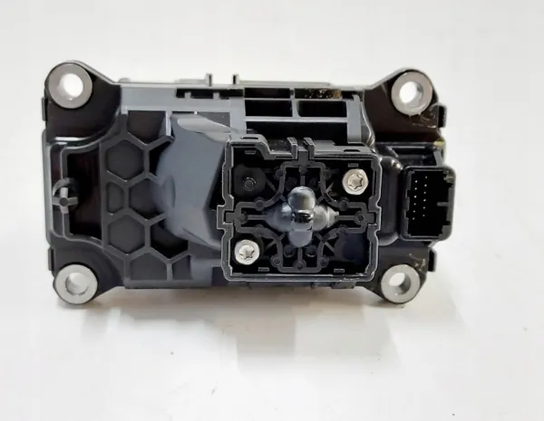 Seletor de mudanças Volvo XC40 OEM 32324877 - Usado image 7