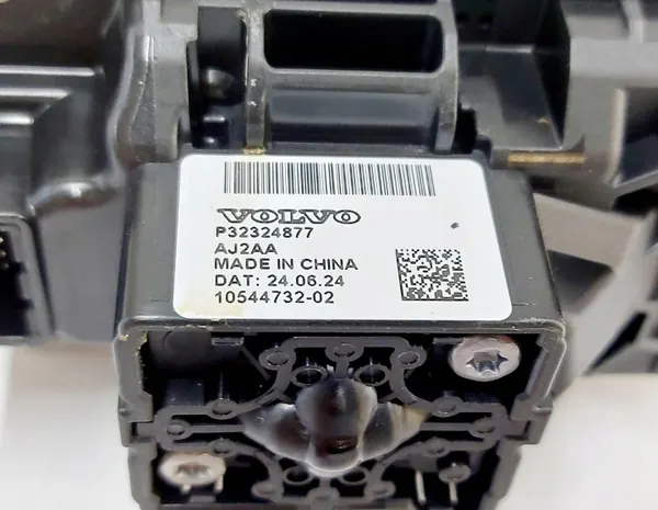 Seletor de mudanças Volvo XC40 OEM 32324877 - Usado image 8
