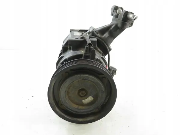 Toyota Avensis Verso 2.0 D AC-kompressor OEM 4472204223 image 6