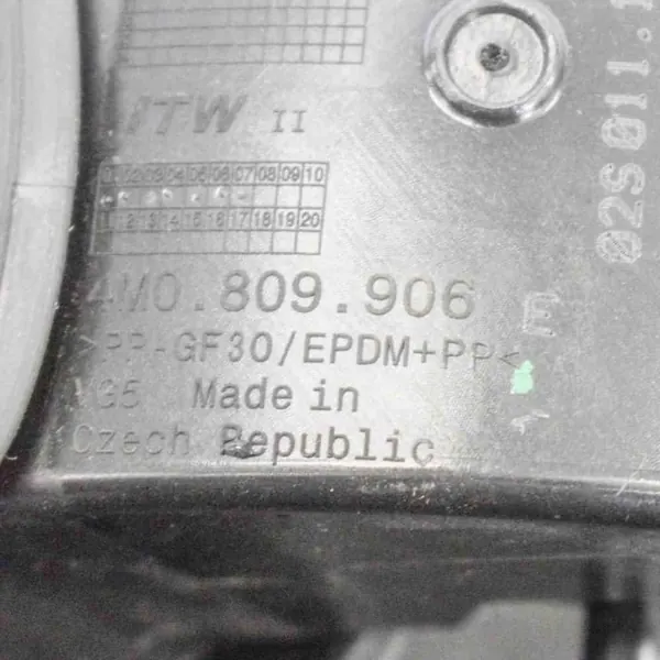 Trappe de réservoir OEM 4M0809906E pour Audi Q7 4M image 4
