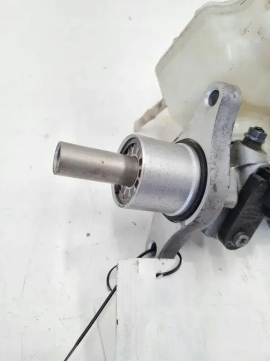 Begagnad bromscylinder OEM 1K1614019L för Skoda Superb I image 3