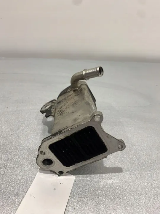 Arrefecedor EGR Ford usado OEM FBZ18495 para Kuga 2011 image 2