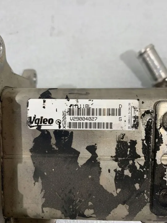 Arrefecedor EGR Ford usado OEM FBZ18495 para Kuga 2011 image 5