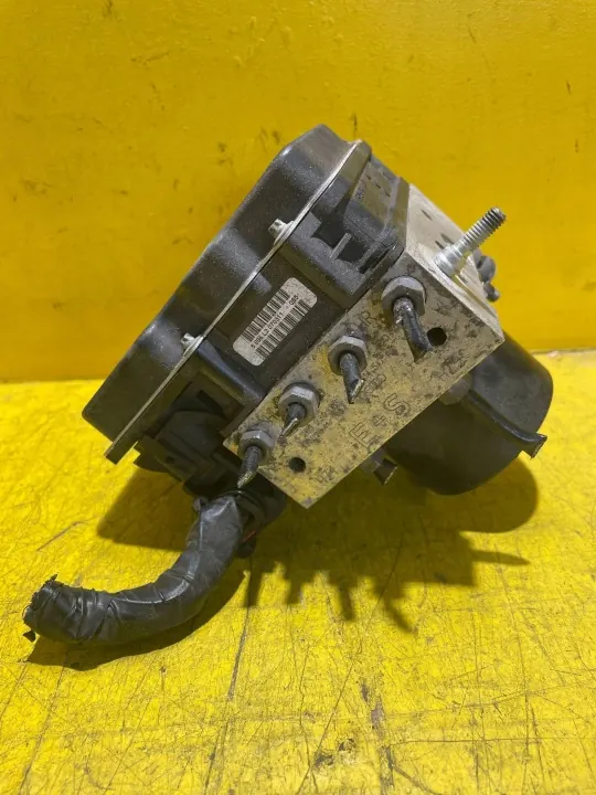 OEM 6R0907379AF ABS-pump Fram Vänster Seat Ibiza IV image 4