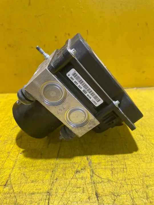 OEM 6R0907379AF ABS-pump Fram Vänster Seat Ibiza IV image 6