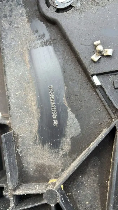 Placa de cobertura do para-choque dianteiro OPEL CORSA F image 3