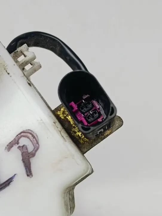 Framvänster Dörrlås Seat Cordoba 1.4 1999 6K4837015D image 5