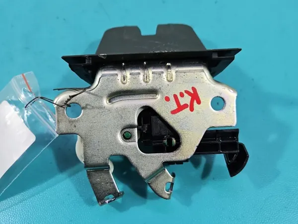 Fecho de porta-malas OEM 5F0827505 para Cupra Formentor image 3