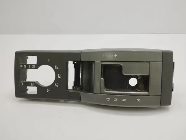 Land Rover FJG500032XXX Versnellingspookframe - Gebruikt image 2