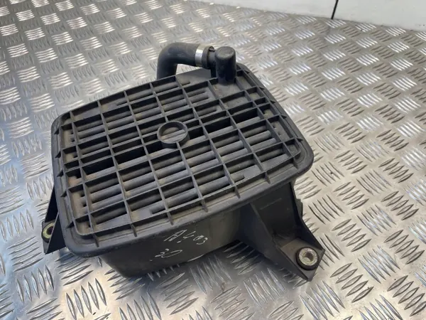 OEM 8E0201801A Bränsleångakolfilter - Begagnad image 2
