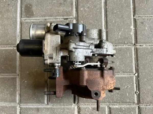 Turbo para Toyota Hilux 2.5 D4D 17201-0L070 image 2