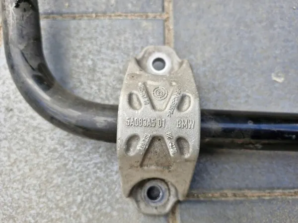 BMW Etuvakainnuslinkki OEM 5A08994 5A083A5 image 3