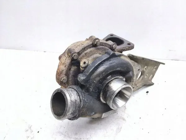 Turbocharger VOLVO XC90 I 30757080 2.4L 136kW 2007 image 2