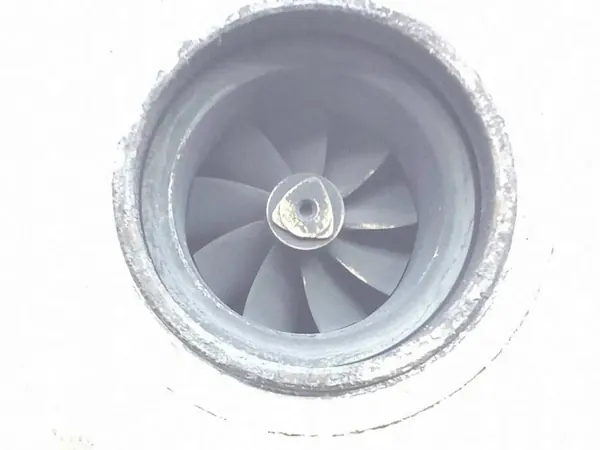 Turbocharger VOLVO XC90 I 30757080 2.4L 136kW 2007 image 3