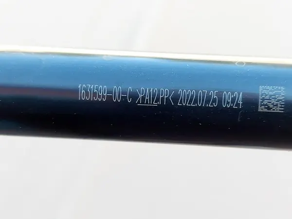 Tuyau refroidissement batterie Tesla Y 22r OEM 1631599-00-C image 5