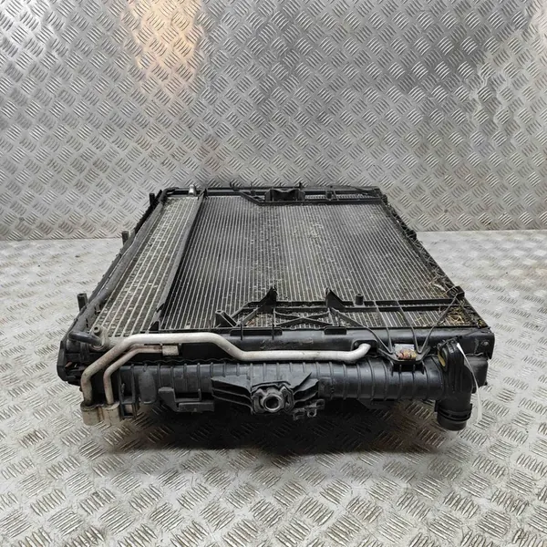 Peças de refrigeração VW Touareg 3.0L 2017 7P0121203K image 4