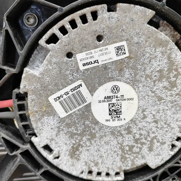 Peças de refrigeração VW Touareg 3.0L 2017 7P0121203K image 9