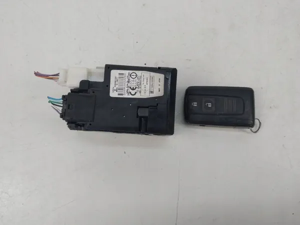 Botón Start Stop OEM 626399-000 - Toyota Corolla Verso II image 3