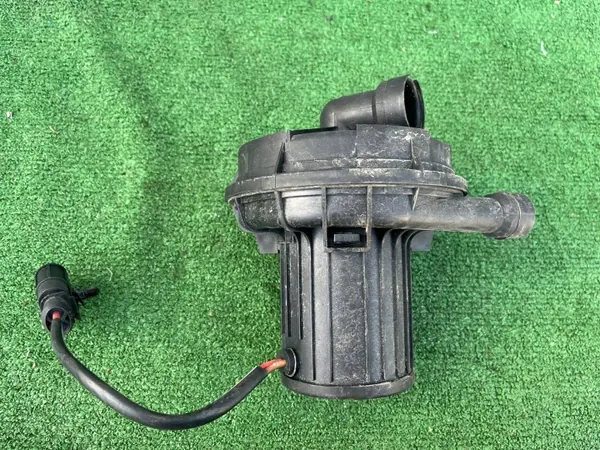 Pompe à air secondaire Audi TFSI OEM 079959253G image 2
