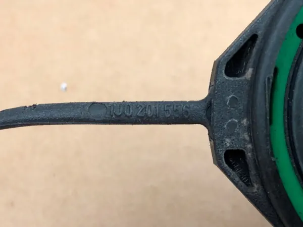 Bouchon de Réservoir OEM 8W0201550B avec Ruban image 6