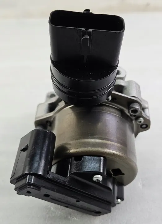 Oliepomp OEM 462202N500 voor Hyundai Elantra Santa Fe image 3