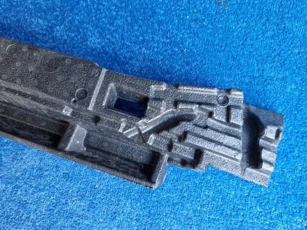 VOLVO S90 V90 II Etupuskuri Vaimentaja OEM 31383241 image 5