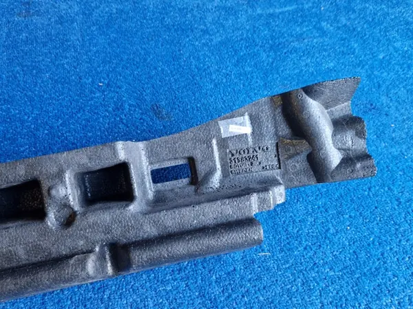 VOLVO S90 V90 II Etupuskuri Vaimentaja OEM 31383241 image 9