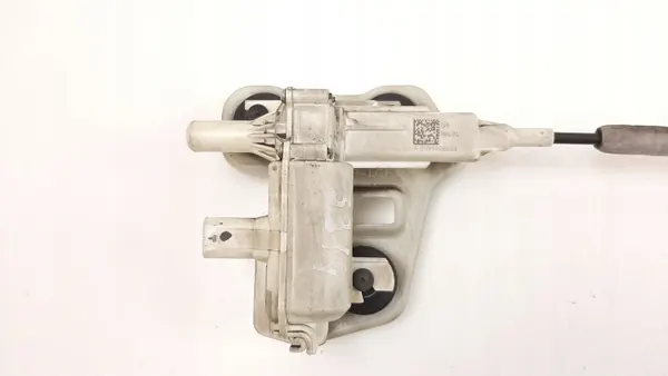 Mercedes-Benz takakontin lukon aktuaattori OEM A0999068600 image 3