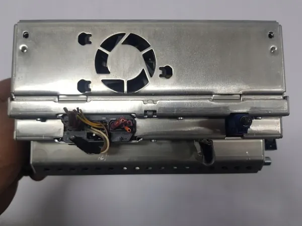 Changer CD OEM A2218703095 pour Mercedes CL W216 W221 image 3