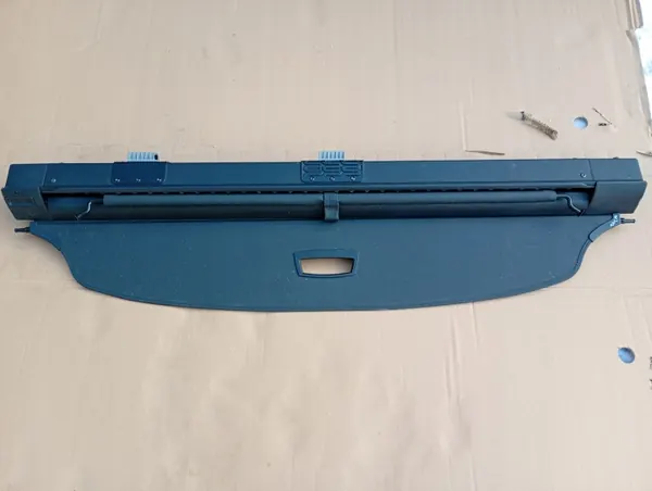 Mercedes W212 Kombi Kofferraumrollo OEM image 2