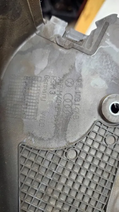 Couvercle de Courroie de Distribution OEM VW T5 Diesel image 7