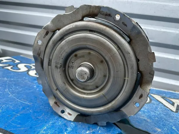 Hydraulikytkin Mercedes W204 W205 C207 W212 A2222500502 image 2