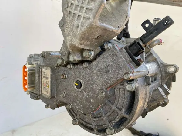 Motor eléctrico Hyundai Ioniq 100kW OEM 36500-0E550 image 4