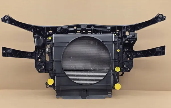 Voorkoeler Mercedes Sprinter B907 W907 B910 3.0 V6 TDI image 4