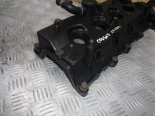 Couvercle de soupape OEM 8980011421 pour Opel Corsa D 1.7 CDTI image 3