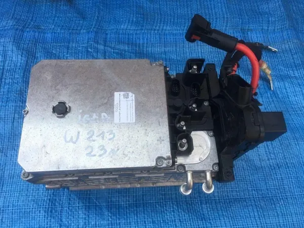 Batería Mercedes-Benz OEM A0009826022 - 1Ah Usada image 2
