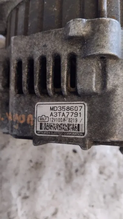 Alternador Mitsubishi Space Runner 2.4 GDI MD358607 image 3