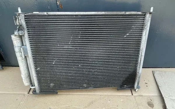 NISSAN NOTE E11 AC Kondensor Fläkt 1.6 Bensin OEM image 3