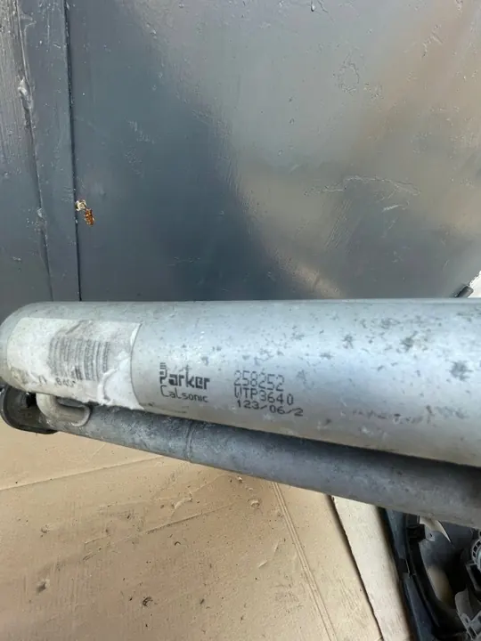 NISSAN NOTE E11 AC Kondensor Fläkt 1.6 Bensin OEM image 4