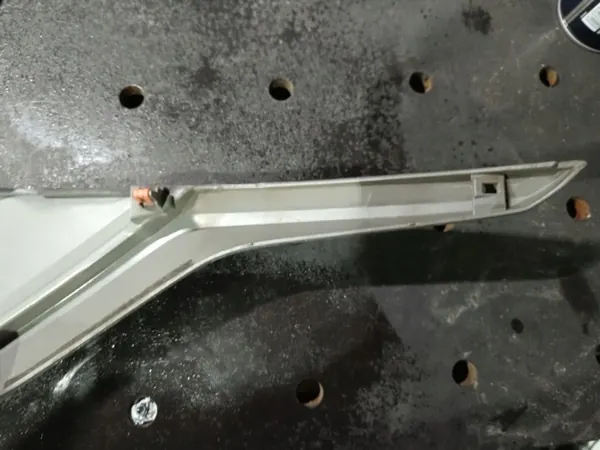 OEM 76801-42240 Kofferbakklep Strip voor Toyota RAV4 V 2019-2024 image 8