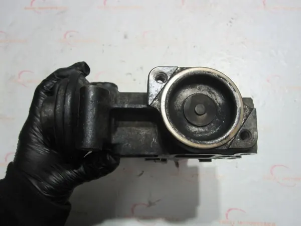EGR-venttiili OEM 1582A197 Mitsubishi 1.8 DID:lle image 5