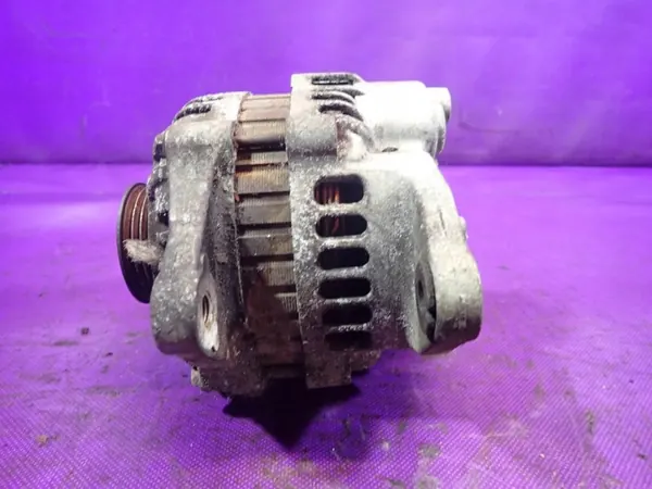 MAZDA 323 BA 94-98 Vaihtovirtageneraattori 70A A2T39391 image 3